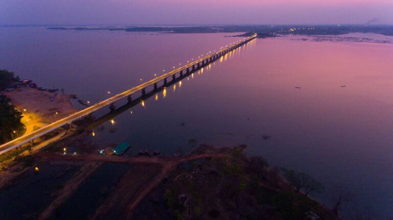 พาเที่ยวชมจุดชมวิวสุดอลังการ ณ สะพานเทพสุดาสะพานข้ามน้ำจืดที่ยาวที่สุดในประเทศไทย