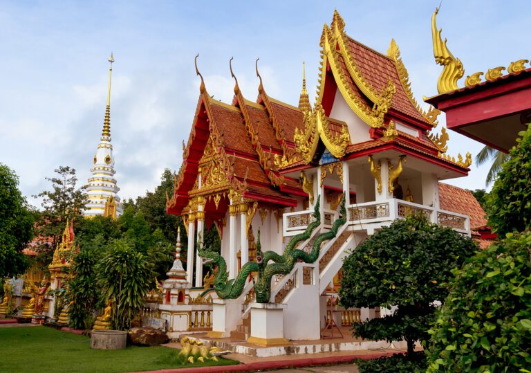 นมัสการไหว้  “วัดพระธาตุมหาชัย”  อ.ปลาปาก จ.นครพนม